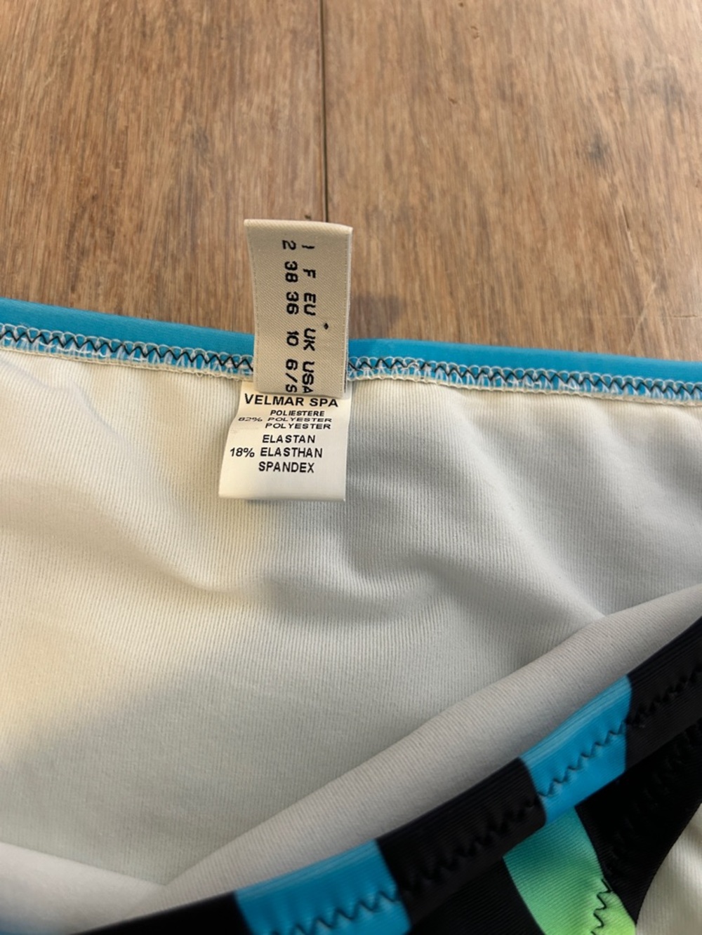 Moschino White Swim Bottom with Turquoise Trim size US 6 \ small - Picture 5 of 10